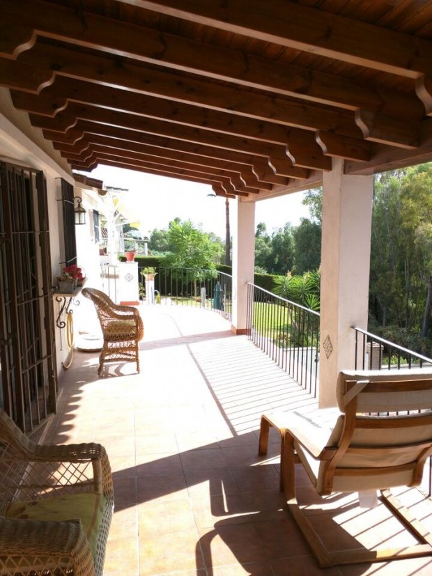 Comprar una Villa en Marbella con Magna Estates-2-411P