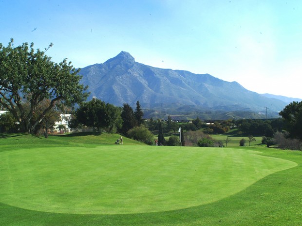 Golf-en-Nueva-Andalucia-Magna-Estates